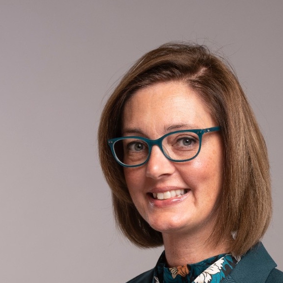 Headshot of Heidi Turner