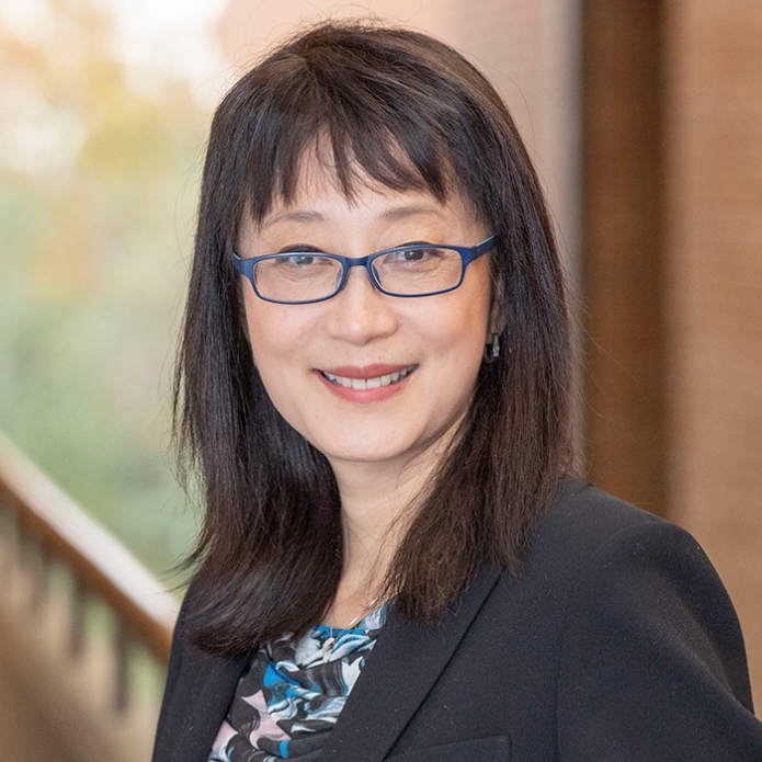 Headshot of Lin (Lynn) Bai