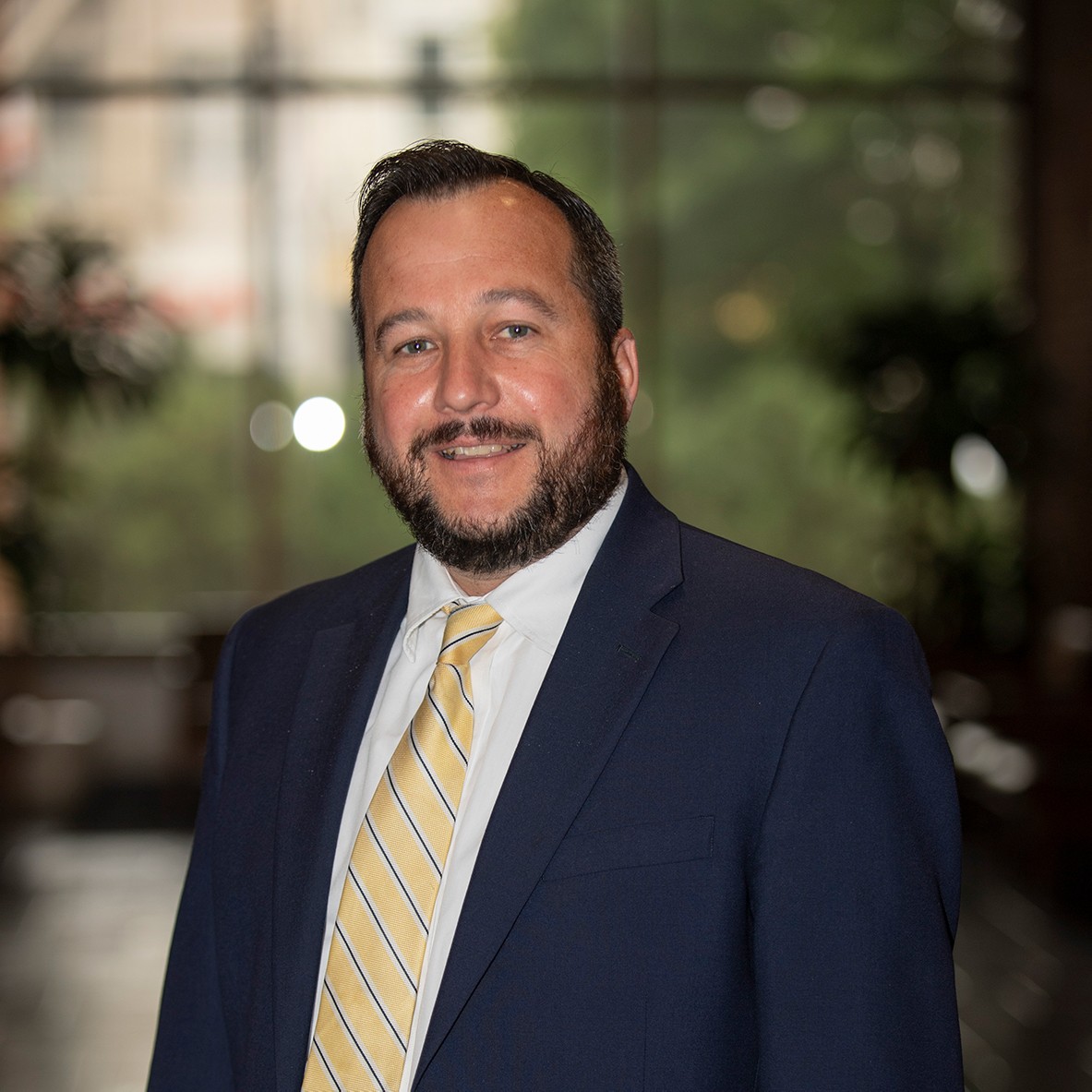 Headshot of Chris Lambeth